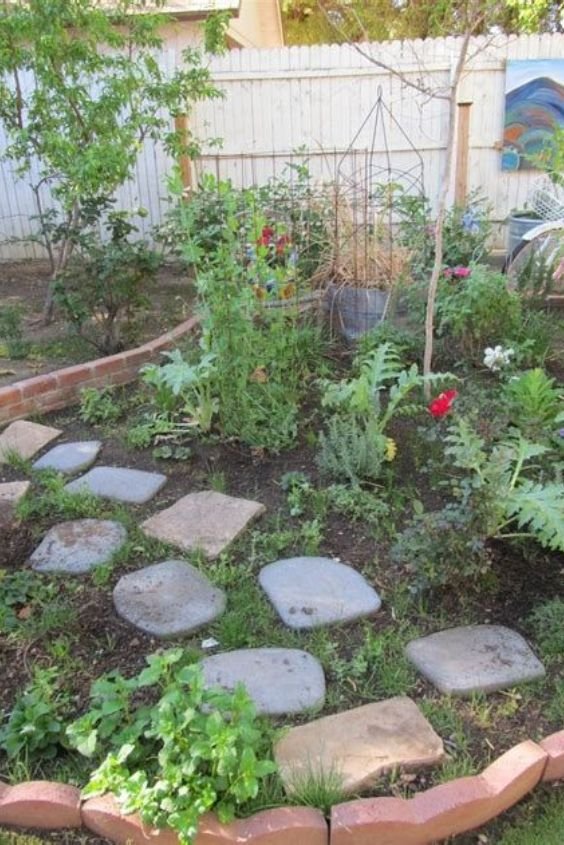 Create a Mini Herb Garden