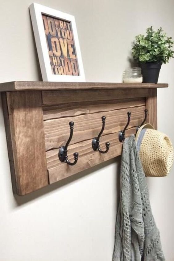 DIY Pallet Wall Hooks