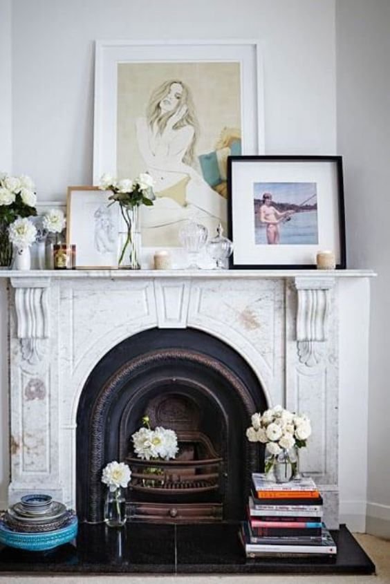 Overlapping Mantel Decor