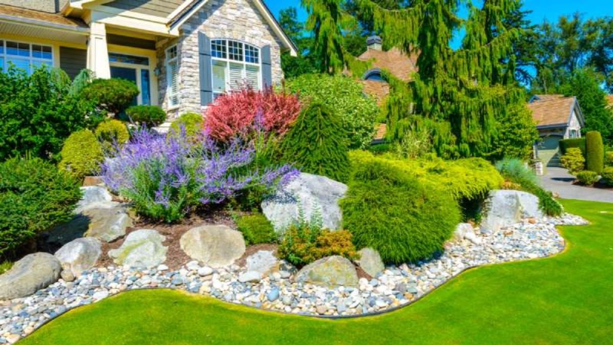 25 Creative Stone Landscaping Ideas For Your Front Yard