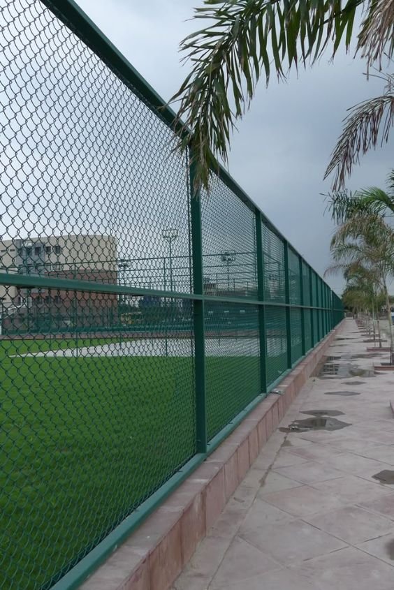 Chain Link Fence with a Decorative Twist