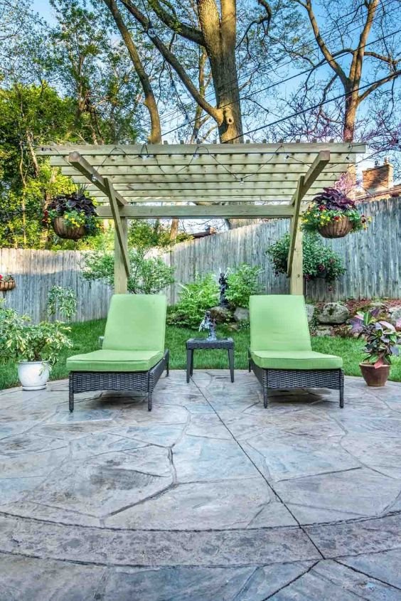 Creative Concrete Patio for a Modern Twist