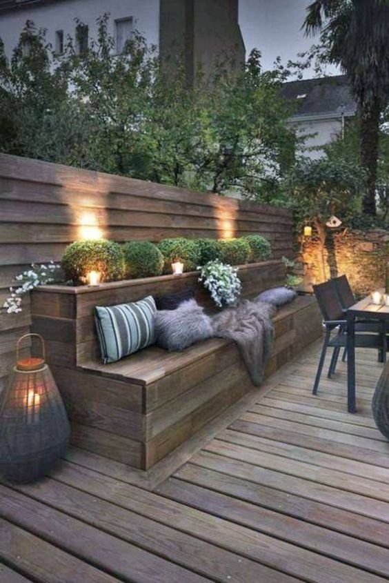 Deck with Built-In Seating