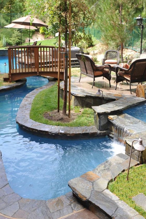 Japanese Onsen-Inspired Pool