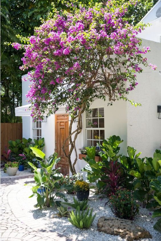 Frame Your Staircase with Flowers and Trees
