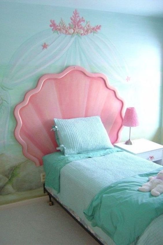 Seashell-Shaped Headboard