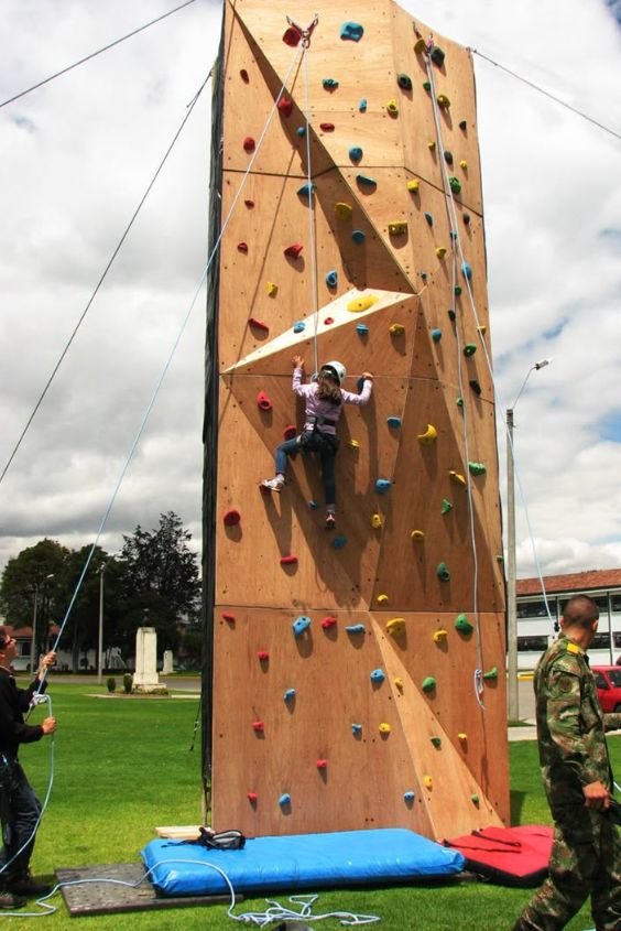 Outdoor Climbing Wall for Grip Strength