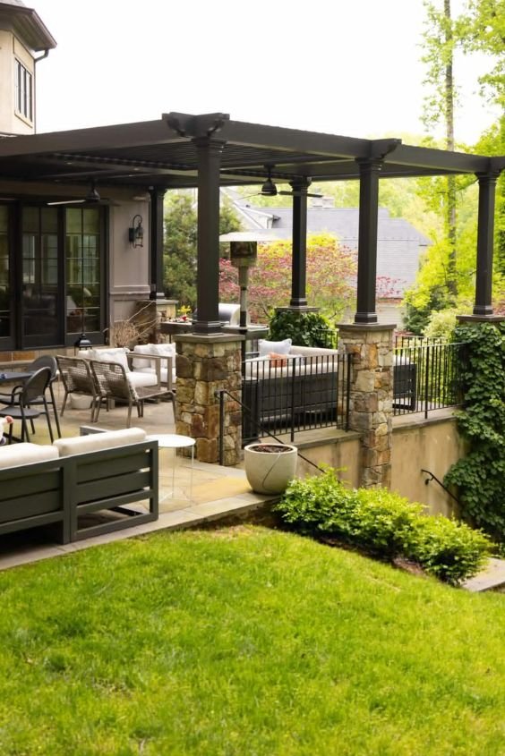 Poolside Pergola for a Luxurious Resort Vibe