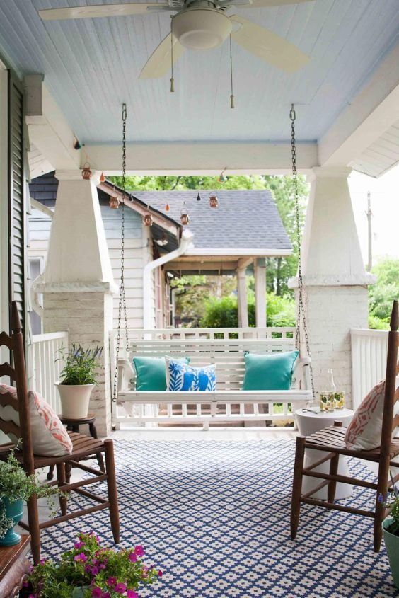 Vaulted Ceiling for a Grand Look