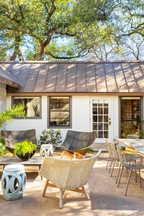 Vintage-Inspired Hideaway