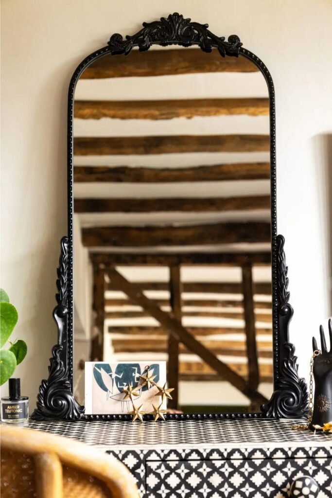 Incorporate Vintage Finds